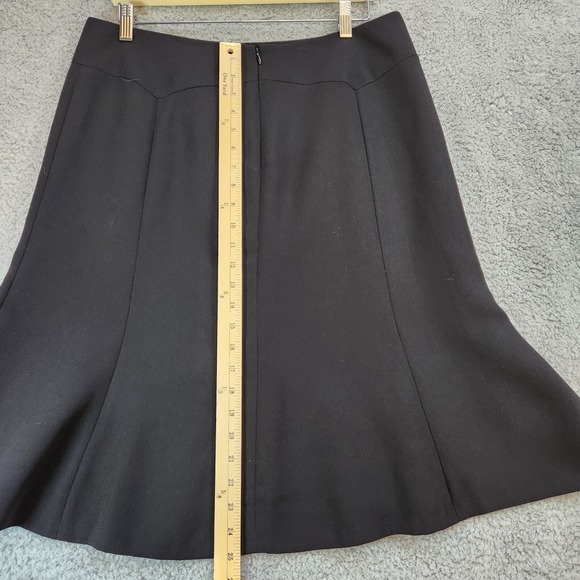 Jones Wear Essentials‎ Skirt - Woman's Size 12 - Black - Picture 4 of 7